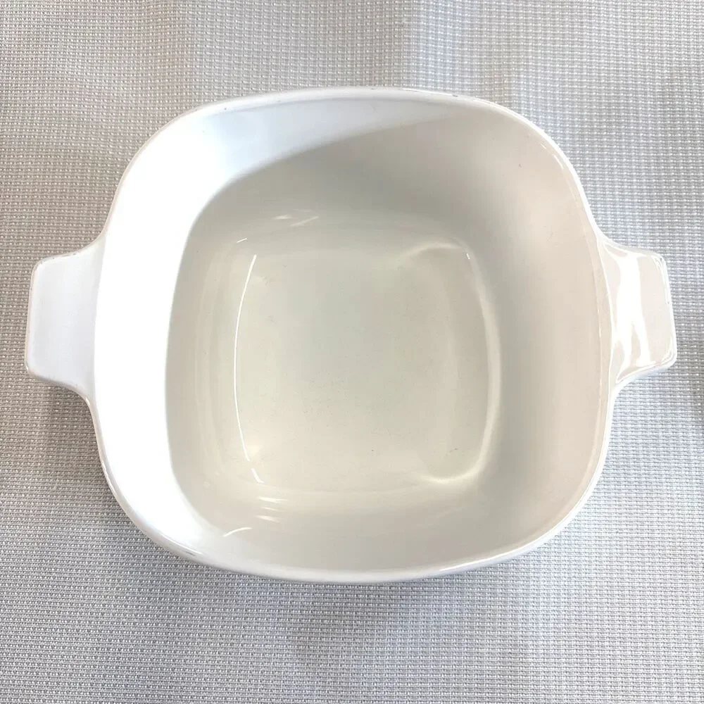 Vintage CorningWare 1.75 Quart Casserole Dish – Black Trefoil Scroll - MCM - USA